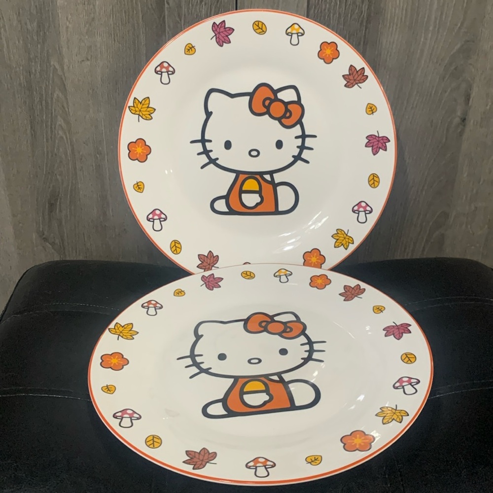 New Hello Kitty Fall Harvest Leaves 10.5" Large Ceramic Set Of 2 Dinner Plates
